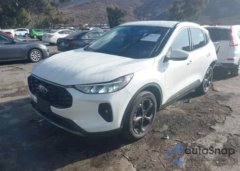 2025 Ford Escape St-Line Select from USA, damaged, VIN 1FMCU9NZ2SUB25005